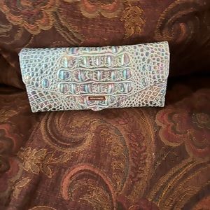 Crocodile-Embossed Leather wallet